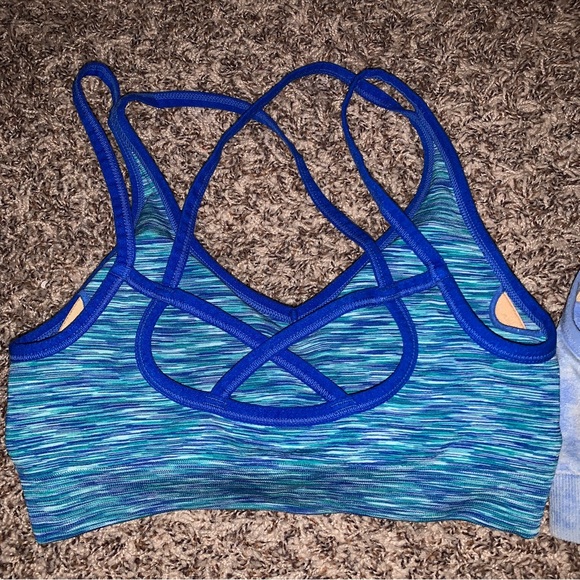 Two different blue sports bras - Picture 4 of 5